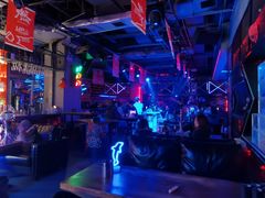 -UP嘻哈酒吧(粉巢店)