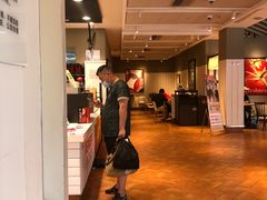 -肯德基(洛川店)