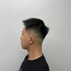 -海文先生国潮烫染男士理发馆