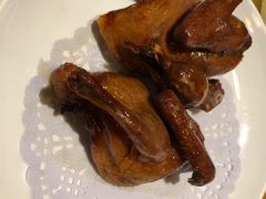 招牌烤乳鸽-石岐佬中山菜馆(张溪店)
