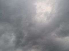 -爆炸头阿姨小四川正宗川味小吃(无任何分店)