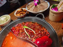 -萍姐火锅·公路夜市(武汉首店)