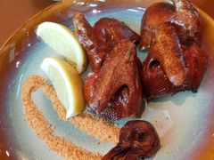 脆皮乳鸽-上海柏悦酒店·世纪100牛排馆