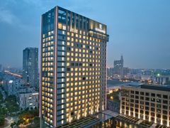 -上海漕河泾万丽酒店