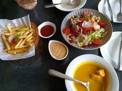 -OLD TREE老树咖啡·西餐厅(台山人工湖店)