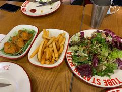 -Tube station站点比萨(王府井百货店)