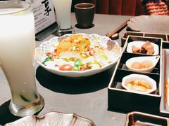 -铭牛烧肉·和牛海鲜自助(高新月牙湖店)