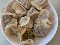 猪肉芹菜-八珍饺子·烤鸭·家常菜