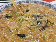 小鸡炖蘑菇-哈尔滨饺子王·东北菜(鱼鳞浃路店)
