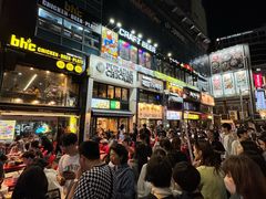 -BHC炸鸡(明洞总店)