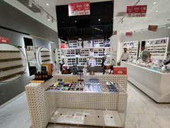 -沫芮眼镜·蔡司·依视路·尼康明月(环创店)