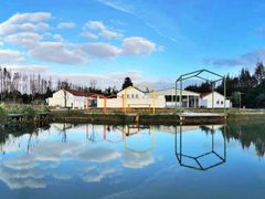 -前小桔亲子创意农场·草莓采摘·露营烧烤