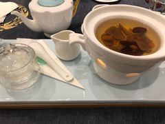 -燕庭·纯燕窝·甜品下午茶(南京西路店)