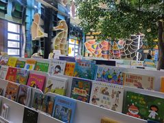 -钟书阁(松江泰晤士小镇店)