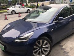 -TESLA 特斯拉(上海太古汇体验店)