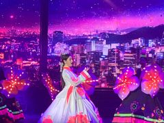 -金东尼人妖秀