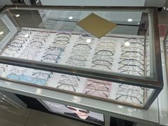 -三叶眼镜城·好视力眼镜店
