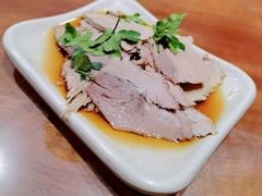 -亮亮面馆(经六路店)