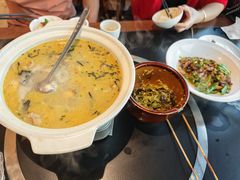 -老唐三下锅 ·张家界地标美食(溪布街店)