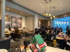 -星巴克臻选(周浦万达店)