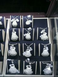 -凤凰县苗族银饰锻制技艺传习所