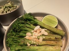 烤西兰花苔-胡麻(静安嘉里店)