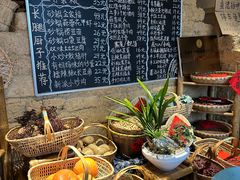 -蛮佬拾·乡里土菜馆(河西王府井店)