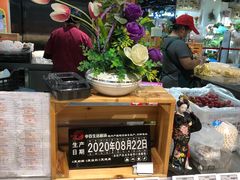 -中百仓储超市有限公司(越秀星汇维港店)