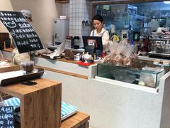 -沁屋面包店(人民东路店)