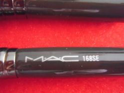 -M·A·C