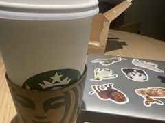 -星巴克(浦东机场T2到达店)
