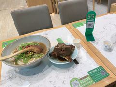 -百春原湖南牛肉粉(百联世纪店)