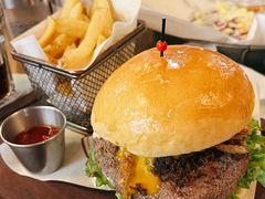 -BOURBON 玻本美式餐厅酒吧(虹桥新天地店)