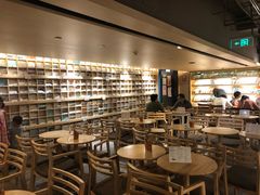 -猫的天空之城概念书店(苏州诚品店)