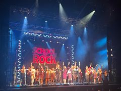 -交通银行前滩31演艺中心