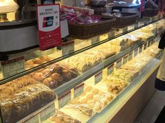 面包甜点陈列柜-稻香村(鼓楼西街店)