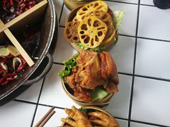 -瓜西西重庆火锅(花溪店)