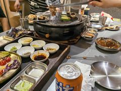 -围炉肉舍•炭烤活鳗•丹东海鲜烤肉(步行街店)