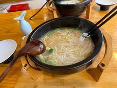 -勺子米线·云南传统小吃市集(四方街店)