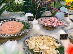 -川骄海鲜自助(王府井奥莱UP TOWN店原世界之花店)