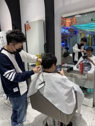 -妞妞麻吉美发沙龙