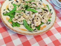 师傅炒鱼片-龙桥私厨·姜花菊花过桥鱼·顺德菜(容桂店)