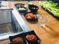 -肉甲韩国木炭烤肉(新壹街1店)