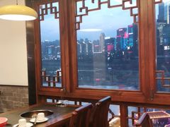 -小天鹅火锅·一线江景洪鼎旗舰店(洪崖洞店)