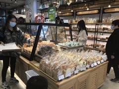 面包甜点陈列柜-罗森尼娜(德思勤店)