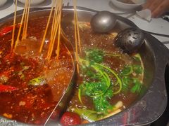 -佰人王串串香火锅(洋珠巷店)