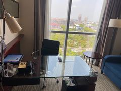 -上海浦东绿地铂骊酒店