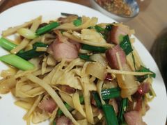 笋干炒腊肉-仁和人家