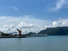 -巨鹰广场