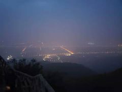 -鬼笑石后山停车场